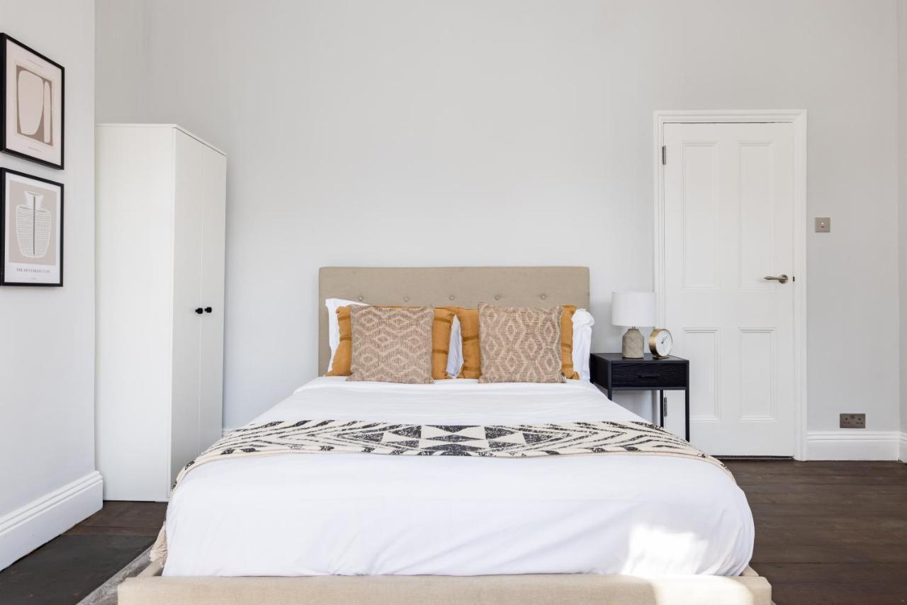 The Streatham Hill Wonder - Spacious 4Bdr House With Garden And Terrace London Ngoại thất bức ảnh